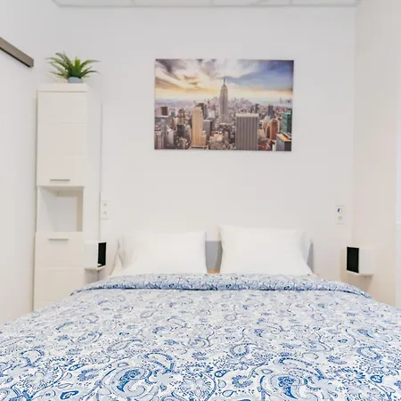 아파트 Private #3 With Queen Size, Ground Floor, Ac, 2min To Rab *