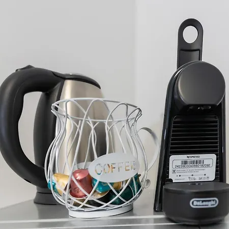 Private #3 With Queen Size, Ground Floor, Ac, 2min To Rab *