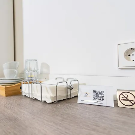 Private #3 With Queen Size, Ground Floor, Ac, 2min To Rab