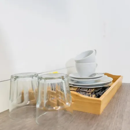 Private #3 With Queen Size, Ground Floor, Ac, 2min To Rab 아파트 *