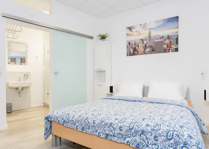 Private #3 With Queen Size, Ground Floor, Ac, 2min To Rab Appartamento