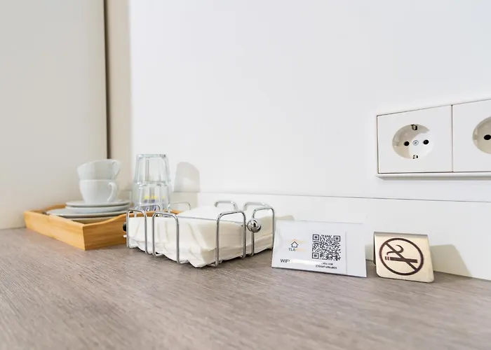 Private #3 With Queen Size, Ground Floor, Ac, 2min To Rab